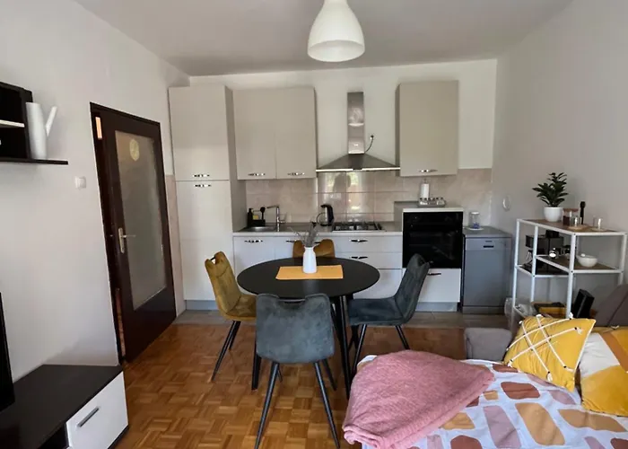 Апартаменты Elvis *